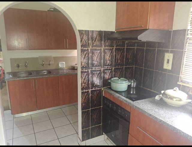 4 BEDROOM FREEHOLD FOR SALE IN BIRCH ACRES